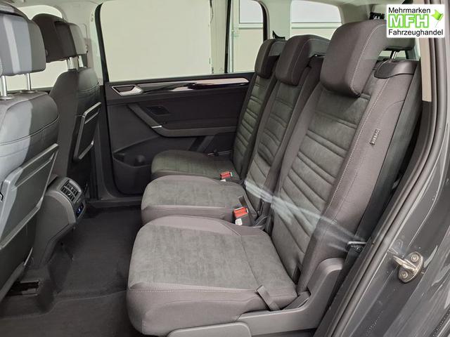 Volkswagen Touran Highline R-Line 1.5 TSI 7-Gang-DSG 