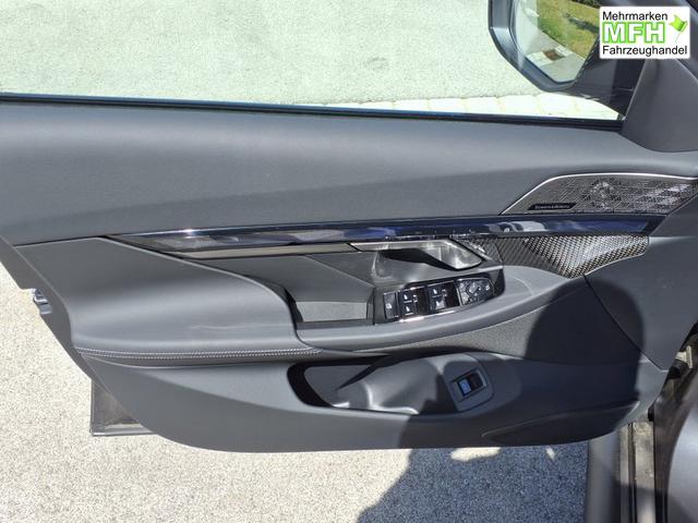 BMW M5 Touring M Steptronic xDrive 