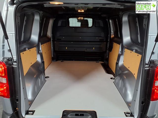 Opel Vivaro Basismodell 2.0 Diesel 8-Gang-Automatik 