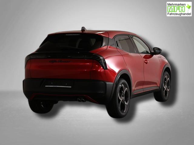 Alfa Romeo Junior Ibrida 1.2 VGT 48V-Hybrid 107 kW Speciale 