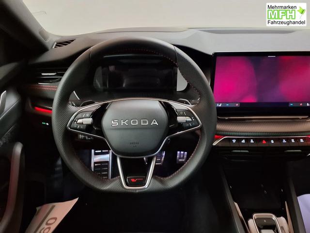 Skoda Octavia Combi RS 2.0 TSI 7-Gang-DSG 