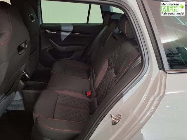 Skoda Octavia Combi RS 2.0 TSI 7-Gang-DSG 