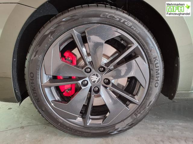 Skoda Octavia Combi RS 2.0 TSI 7-Gang-DSG 