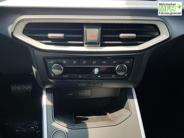 Seat Arona FR Edition 1,0TSI DSG 85KW/116PS AHK, Navi, Kamera, Totwinkel, ACC, Full LED 