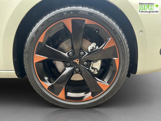 Cupra Leon Sportstourer ST 1,5eTSI DSG 110KW/ 150PS AHK, Matrix, Sennheiser, Assist XL, Navi, Dinamic Sitze 