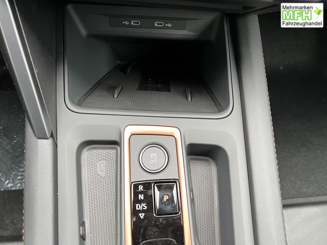 Cupra Leon Sportstourer ST 1,5eTSI DSG 110KW/ 150PS AHK, Matrix, Sennheiser, Assist XL, Navi, Dinamic Sitze 