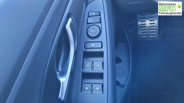 Hyundai i30 N Line HB N-Line*LED*Navi*Shzg*Lhzg*PDC*Cam*ACC*18* 