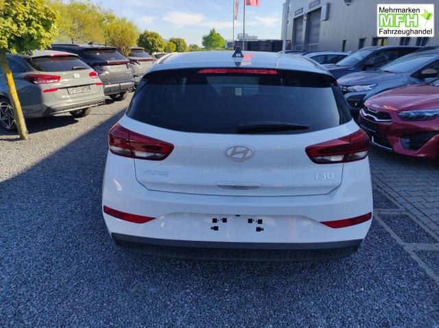 Hyundai i30 Family HB 1.6 GO*Navi*LED*Shzg*Lhzg*PDC*Cam*16Zoll* 