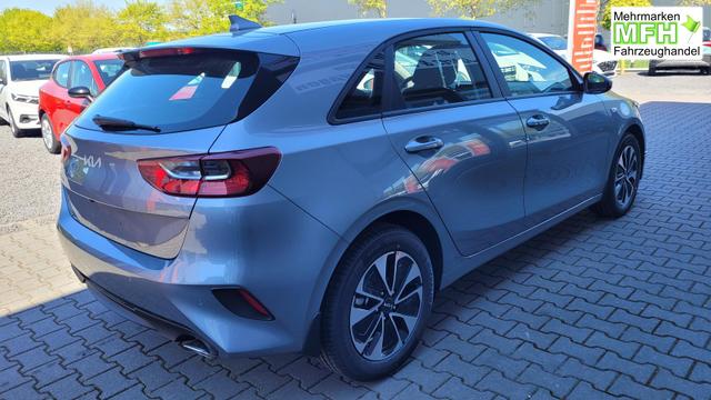 Kia Ceed SPIN 1.5 Spin*Navi*Shzg*Lhzg*PDC*Cam*16Zoll* 