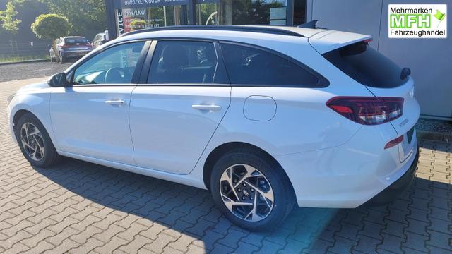 Hyundai i30 Kombi Smart SW Family*LED*Navi*Shzg*Lhzg*PDC*Cam*16Zoll* 