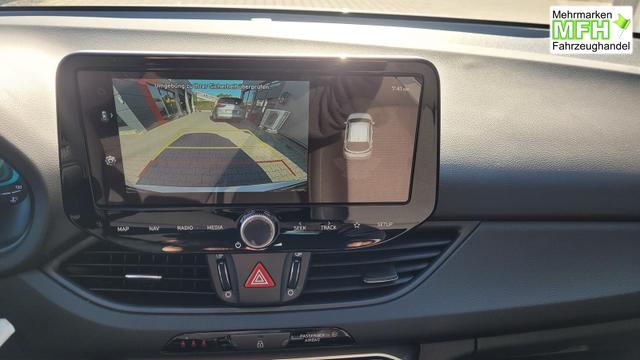 Hyundai i30 Kombi Smart SW Family*LED*Navi*Shzg*Lhzg*PDC*Cam*16Zoll* 