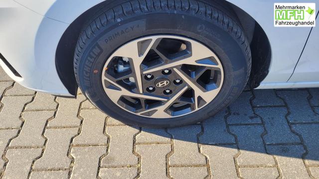 Hyundai i30 Kombi Smart SW Family*LED*Navi*Shzg*Lhzg*PDC*Cam*16Zoll* 