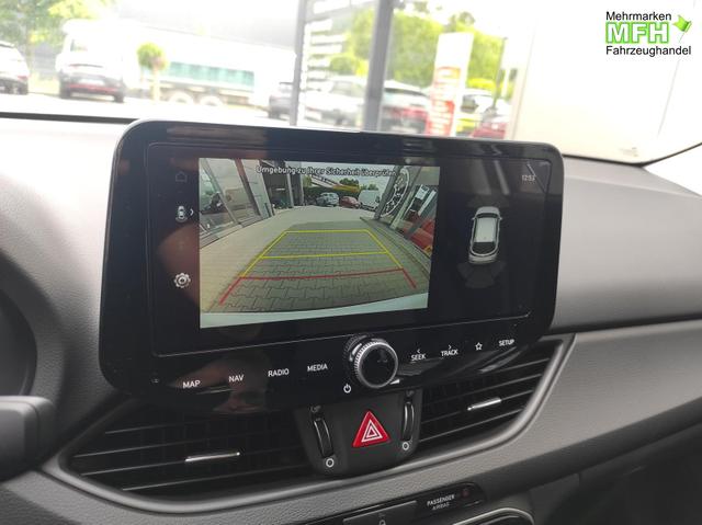 Hyundai i30 Kombi Smart SW Family*Navi*LED*Shzg*Lhzg*PDC*Cam*16Zoll* 
