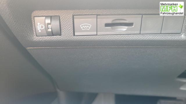 Peugeot 308 SW Active Pack Pack*LED*Navi*Shzg*PDC*BFS*ACC*16" 