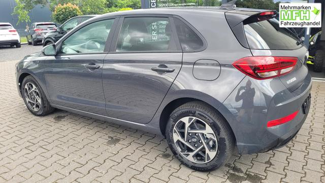 Hyundai i30 Family HB Family*Navi*LED*Shzg*Lhzg*PDC*Cam*Keyless 