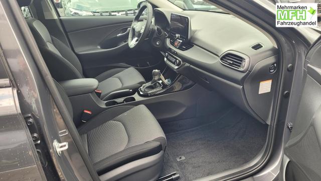 Hyundai i30 Family HB Family*Navi*LED*Shzg*Lhzg*PDC*Cam*Keyless 