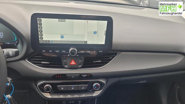 Hyundai i30 Kombi Family SW Family*Navi*LED*Shzg*Lhzg*PDC*Cam*16Zoll* 