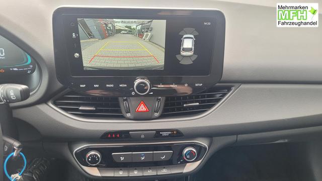 Hyundai i30 Kombi Family SW Family*Navi*LED*Shzg*Lhzg*PDC*Cam*16Zoll* 