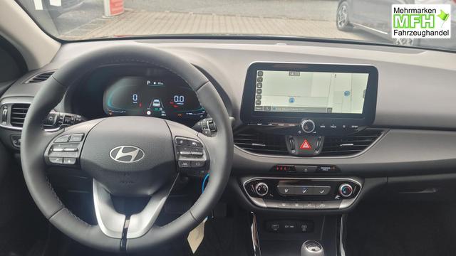 Hyundai i30 Kombi Family SW Family*Navi*LED*Shzg*Lhzg*PDC*Cam*16Zoll* 