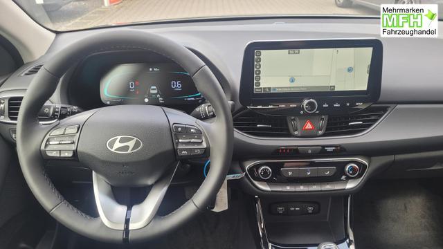 Hyundai i30 Kombi Smart SW Family*LED*Navi*Shzg*Lhzg*PDC*Cam*16Zoll* 