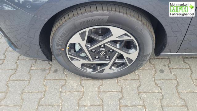 Hyundai i30 Familiy HB Family*Navi*LED*Shzg*Lhzg*PDC*Cam*16Zoll* 