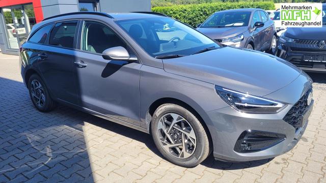 Hyundai i30 Kombi Family SW Family*Navi*LED*Shzg*Lhzg*PDC*Cam*16Zoll* 