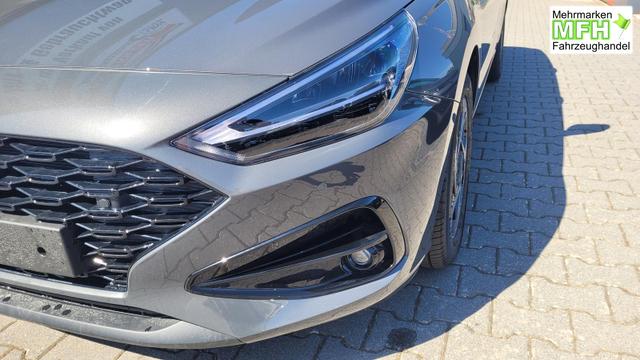 Hyundai i30 Kombi Family SW Family*Navi*LED*Shzg*Lhzg*PDC*Cam*16Zoll* 