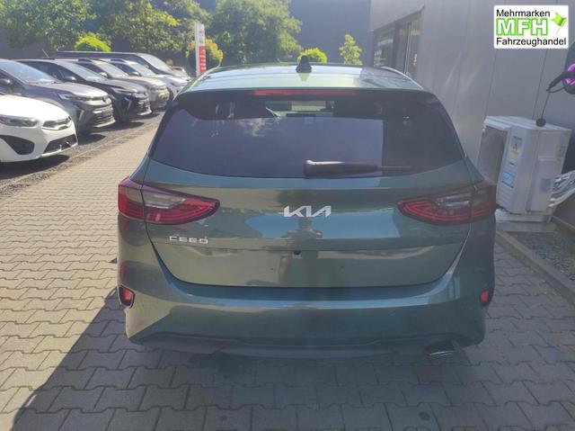 Kia Ceed Platinum AT*LED*Navi*Shzg*PDCv+h*Cam*SD*17" 