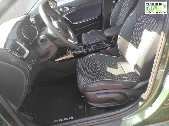 Kia Ceed Platinum AT*LED*Navi*Shzg*PDCv+h*Cam*SD*17" 