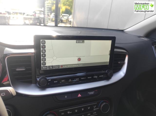 Kia Ceed Platinum AT*LED*Navi*Shzg*PDCv+h*Cam*SD*17" 