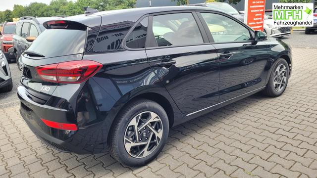 Hyundai i30 Family HB Family*Navi*LED*Shzg*Lhzg*PDC*Cam*Keyless 