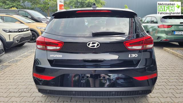 Hyundai i30 Family HB Family*Navi*LED*Shzg*Lhzg*PDC*Cam*Keyless 