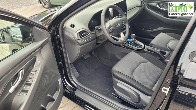 Hyundai i30 Family HB Family*Navi*LED*Shzg*Lhzg*PDC*Cam*Keyless 