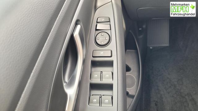 Hyundai i30 Family HB Family*Navi*LED*Shzg*Lhzg*PDC*Cam*Keyless 