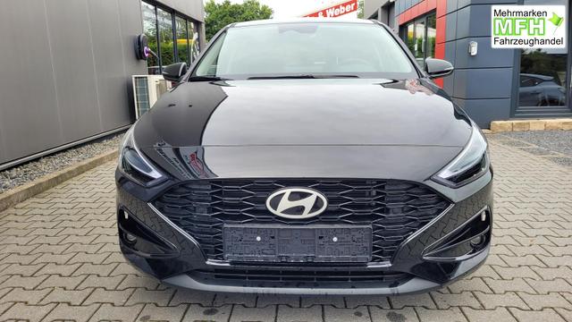 Hyundai i30 Familiy HB Family*LED*Navi*Shzg*Lhzg*PDC*Cam*16Zoll* 