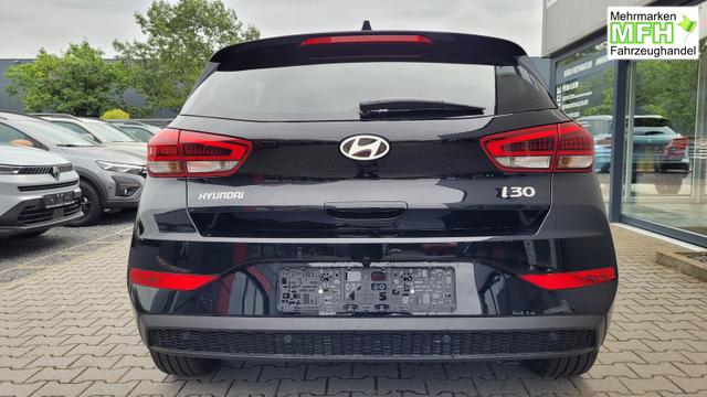 Hyundai i30 Familiy HB Family*LED*Navi*Shzg*Lhzg*PDC*Cam*16Zoll* 