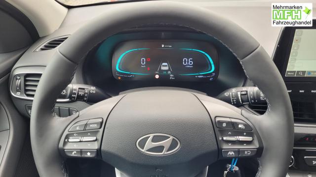 Hyundai i30 Familiy HB Family*LED*Navi*Shzg*Lhzg*PDC*Cam*16Zoll* 