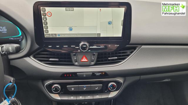 Hyundai i30 Familiy HB Family*Navi*LED*Shzg*Lhzg*PDC*Cam*16Zoll* 