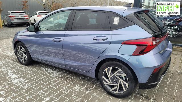 Hyundai i20 Family Family*Navi*Shzg*Lhzg*PDC*Cam*16Zoll*ACA* 