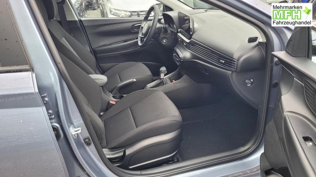 Hyundai i20 Family Family*Navi*Shzg*Lhzg*PDC*Cam*16Zoll*ACA* 