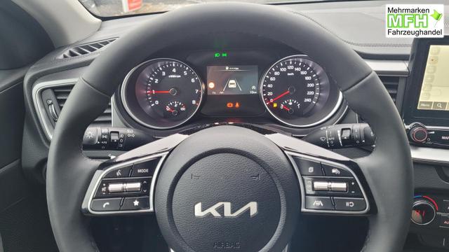 Kia Ceed Sportswagon TOP SW Top*LED*Navi*Shzg*Lhzg*PDC*Cam*17Zoll 