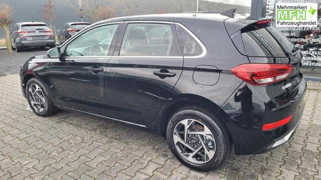 Hyundai i30 Family HB Family*Navi*LED*Shzg*Lhzg*PDC*Cam*Keyless 