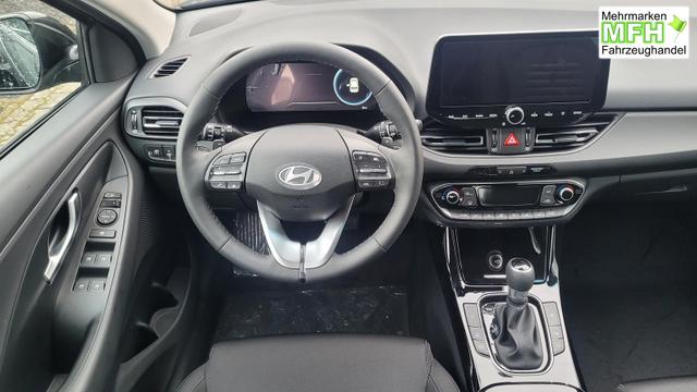 Hyundai i30 Family HB Family*Navi*LED*Shzg*Lhzg*PDC*Cam*Keyless 