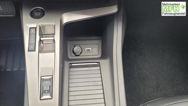 Peugeot 308 SW Hybrid 145 Allure FL*LED*Navi*Shzg*PDC*Cam*ACC*17" 