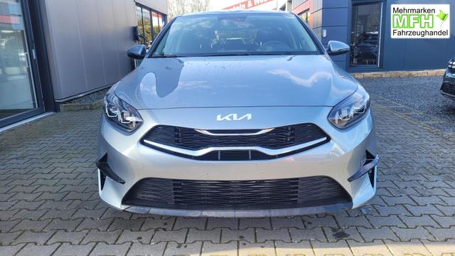 Kia Ceed Gold 1.5 AT*LED*Navi*Shzg*Lhzg*PDC*Cam*17Zoll* 