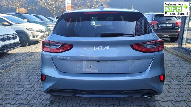 Kia Ceed Gold 1.5 AT*LED*Navi*Shzg*Lhzg*PDC*Cam*17Zoll* 
