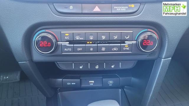 Kia Ceed Gold 1.5 AT*LED*Navi*Shzg*Lhzg*PDC*Cam*17Zoll* 