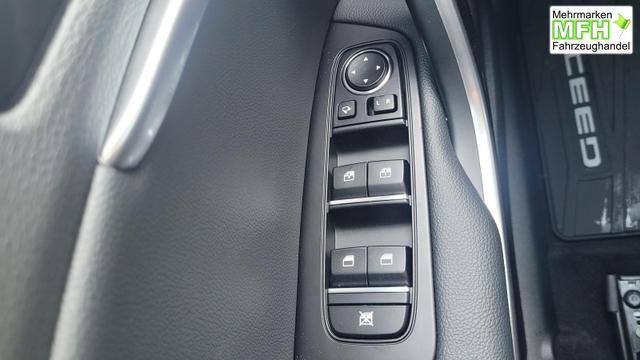 Kia Ceed Gold 1.5 AT*LED*Navi*Shzg*Lhzg*PDC*Cam*17Zoll* 