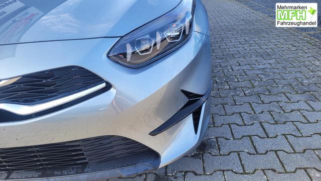 Kia Ceed Gold 1.5 AT*LED*Navi*Shzg*Lhzg*PDC*Cam*17Zoll* 