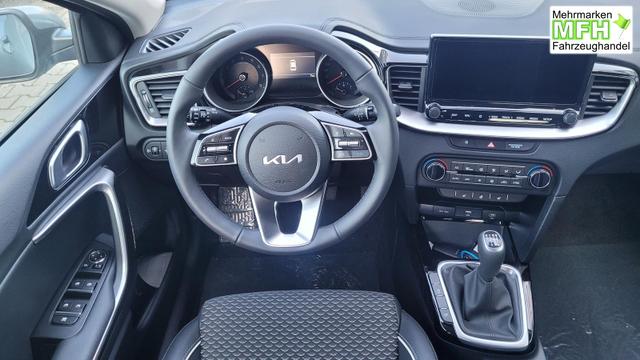 Kia Ceed Gold 1.5 *LED*Navi*Shzg*Lhzg*PDC*Cam*17Zoll* 